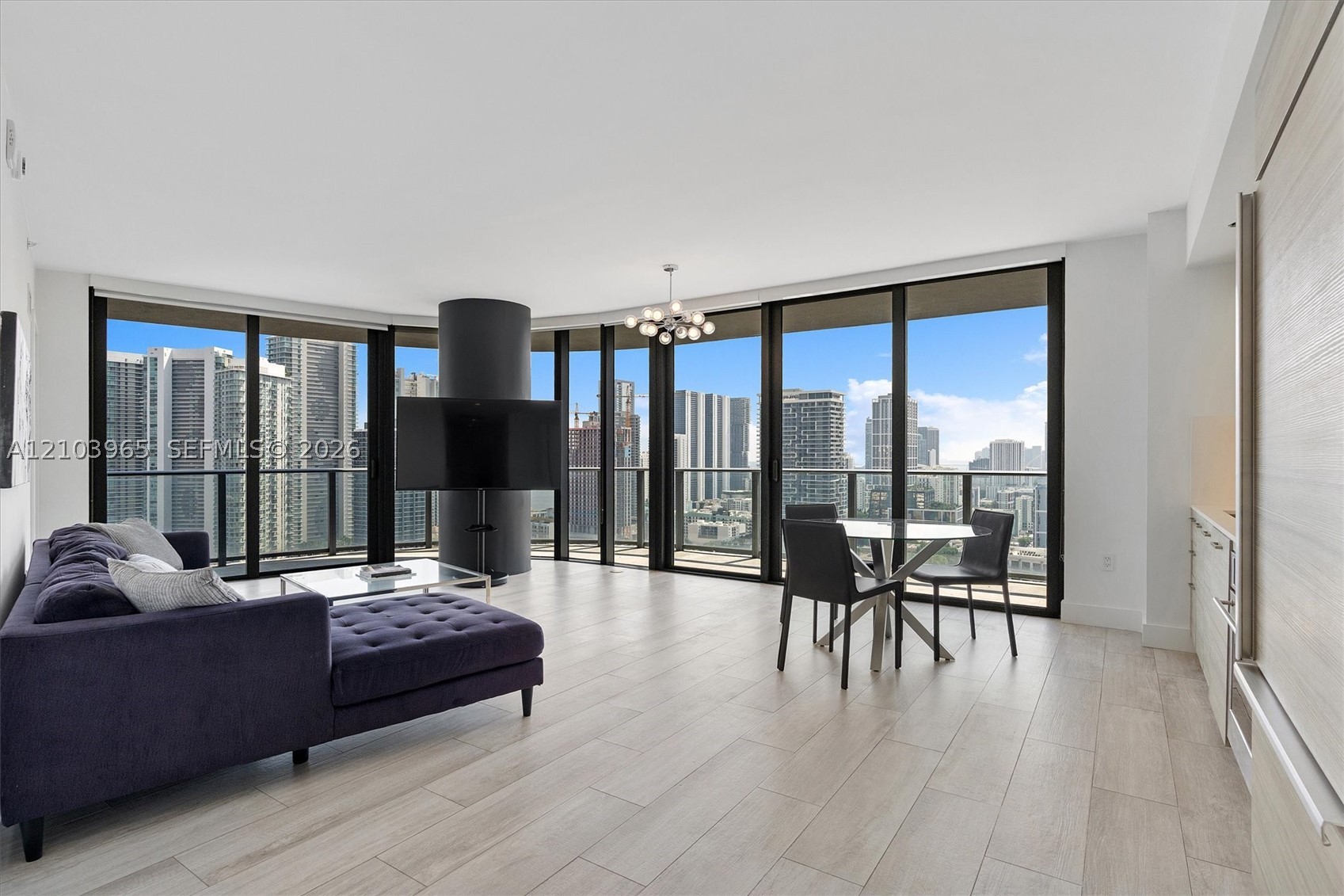 121 NE 34th St #2904, Miami FL 33137