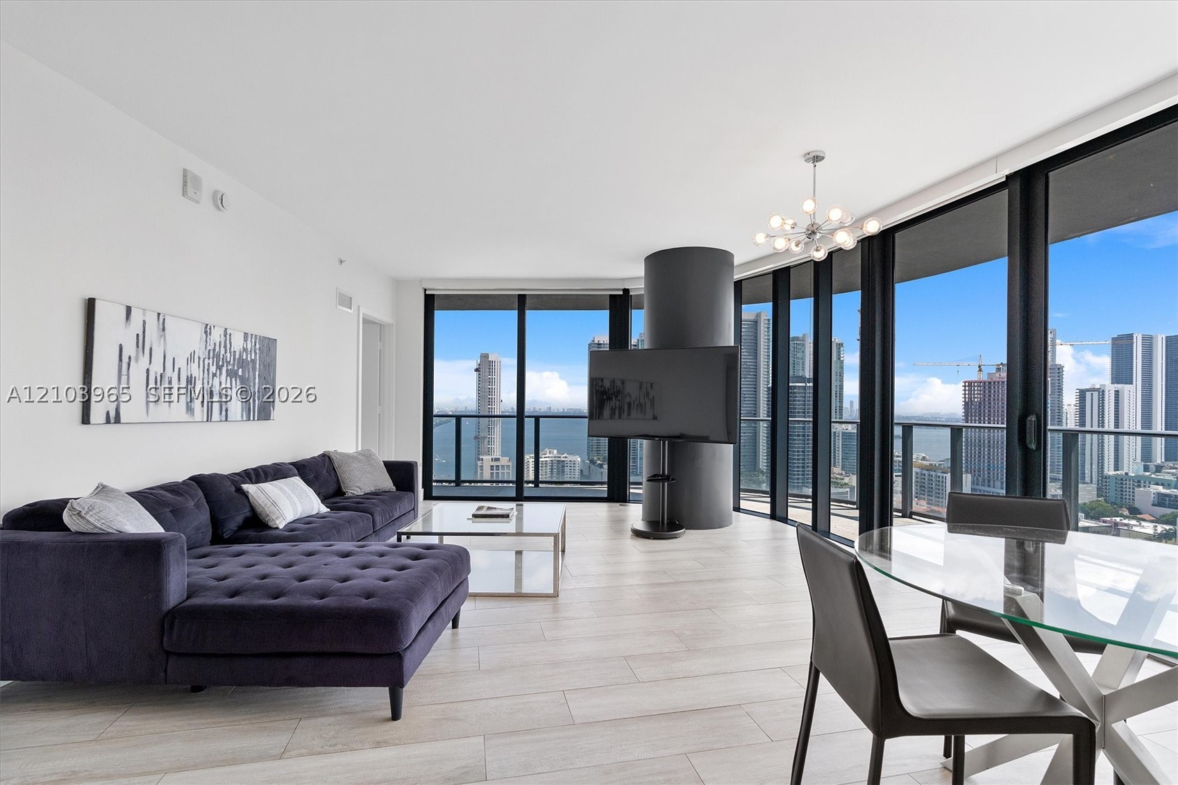 121 NE 34th St #2904, Miami FL 33137