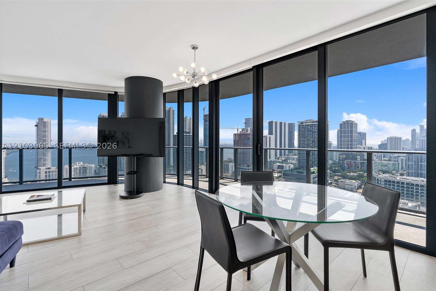 121 NE 34th St #2904, Miami FL 33137