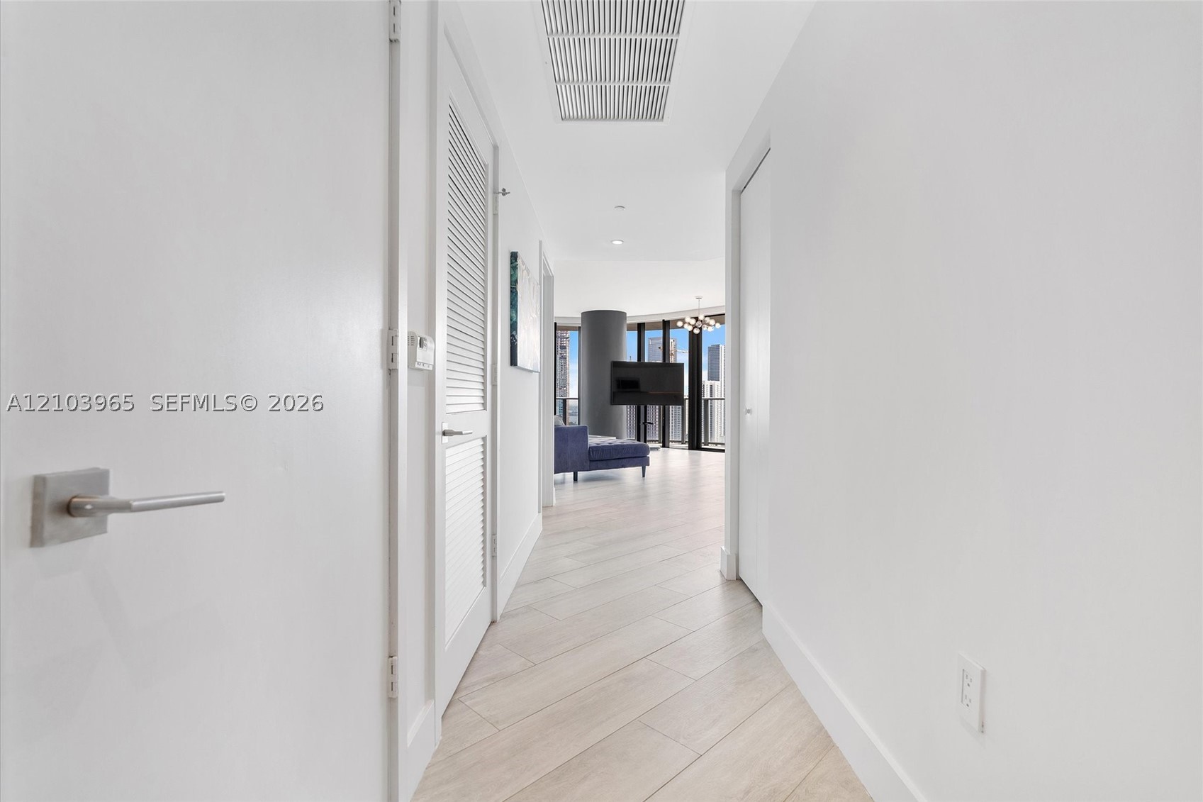 121 NE 34th St #2904, Miami FL 33137