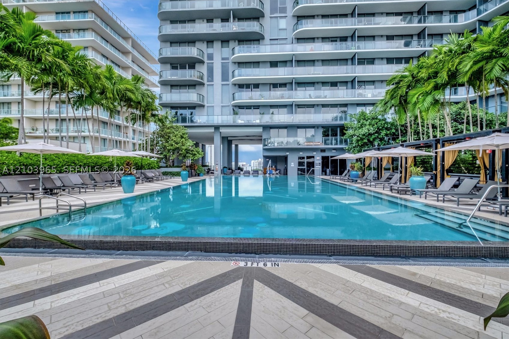 121 NE 34th St #2904, Miami FL 33137