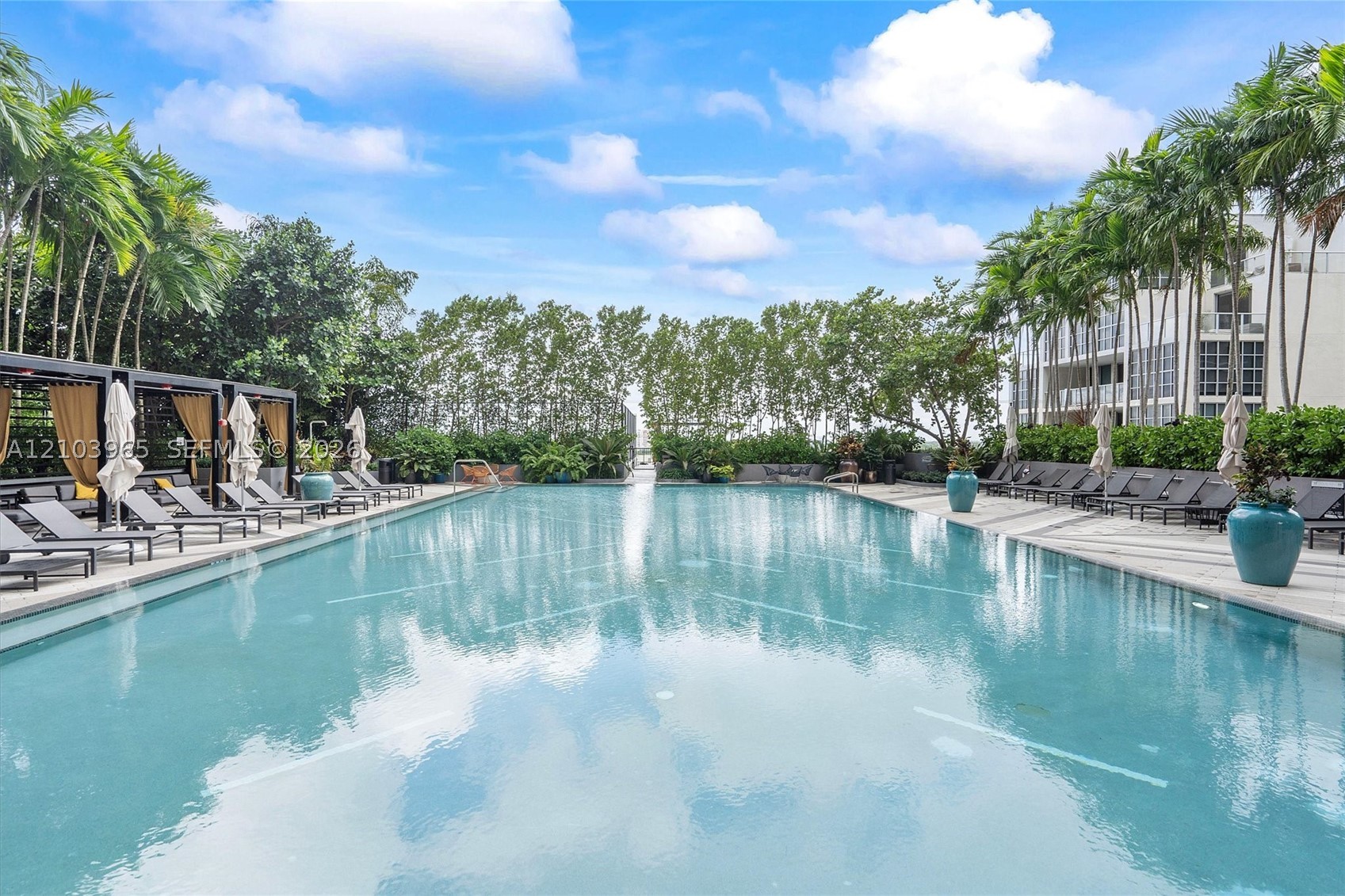 121 NE 34th St #2904, Miami FL 33137