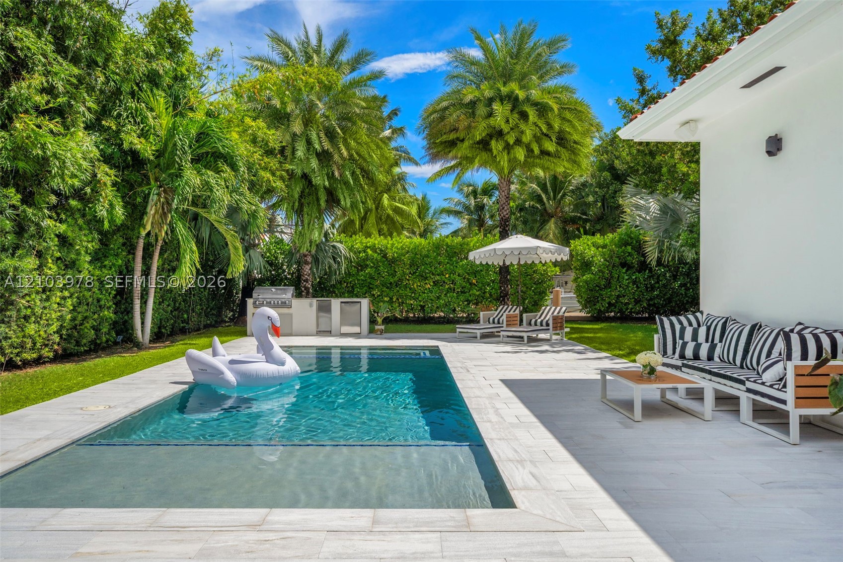 8033 Noremac Ave, Miami Beach FL 33141