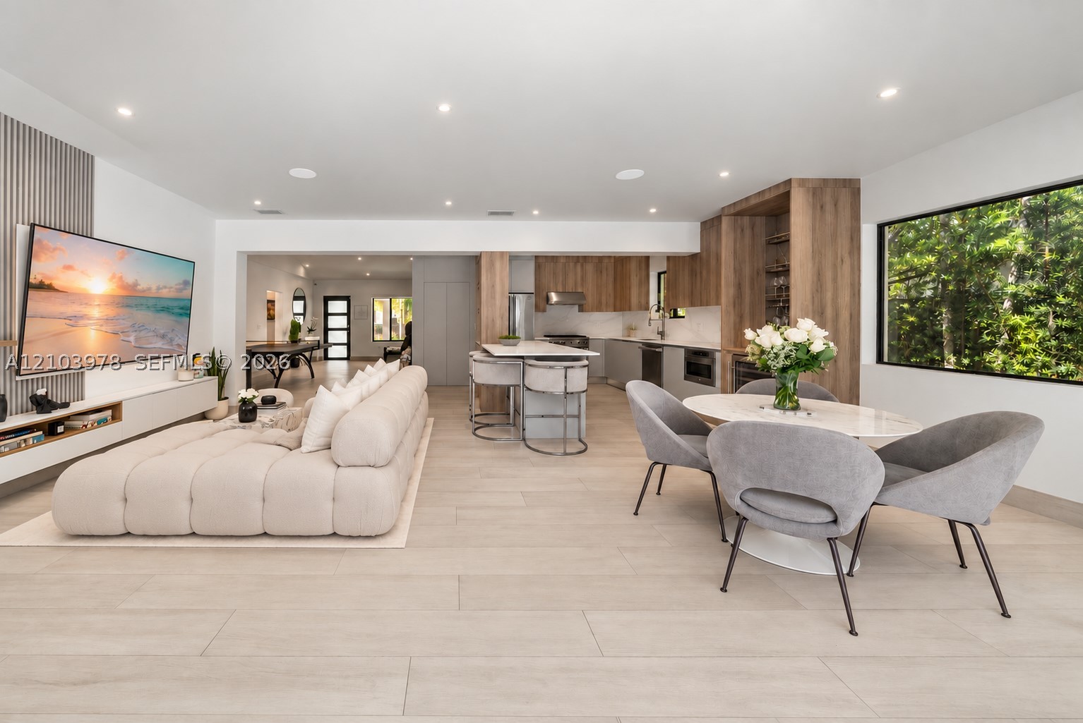8033 Noremac Ave, Miami Beach FL 33141