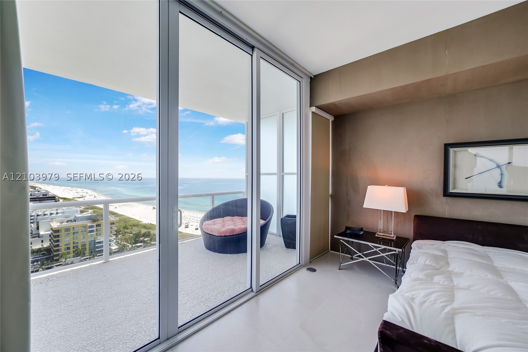 50 S Pointe Dr #2205, Miami Beach FL 33139