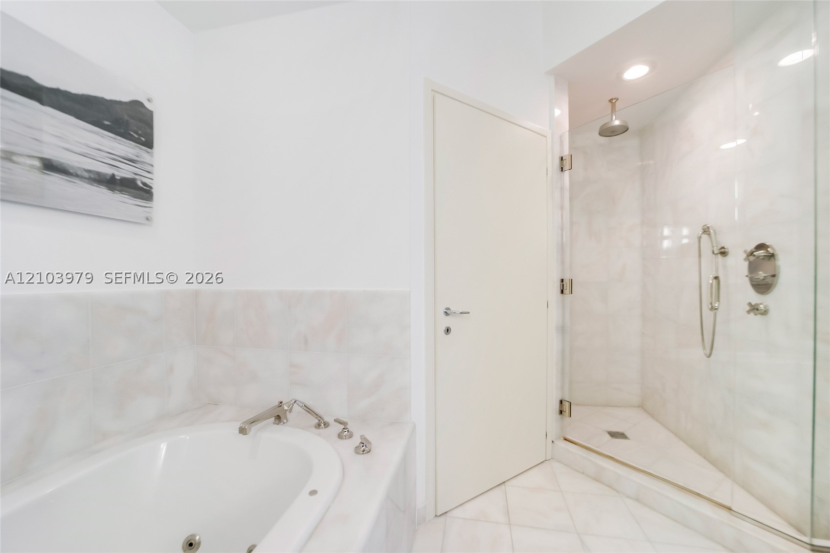50 S Pointe Dr #2205, Miami Beach FL 33139