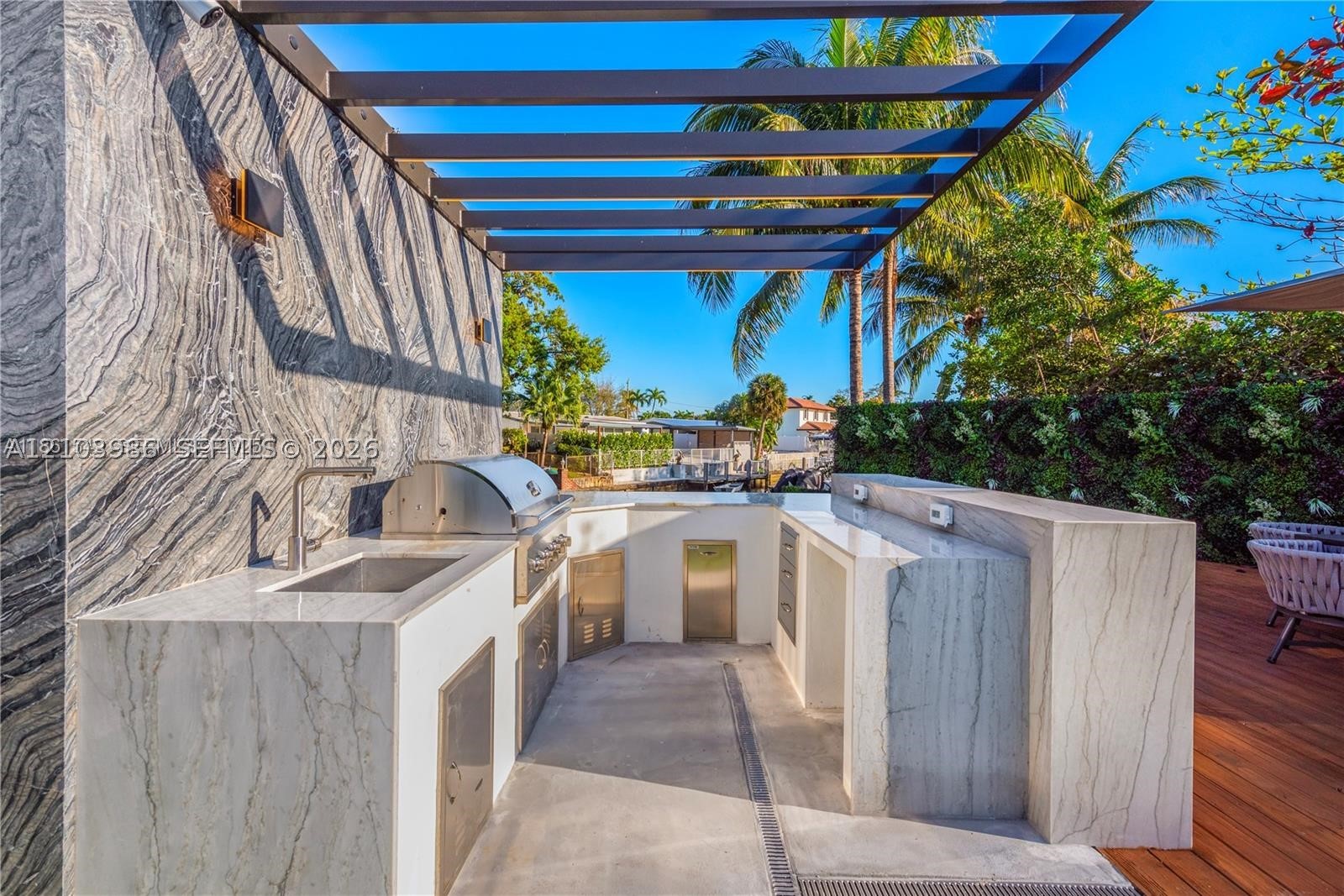 2406 Nassau Ln, Fort Lauderdale FL 33312