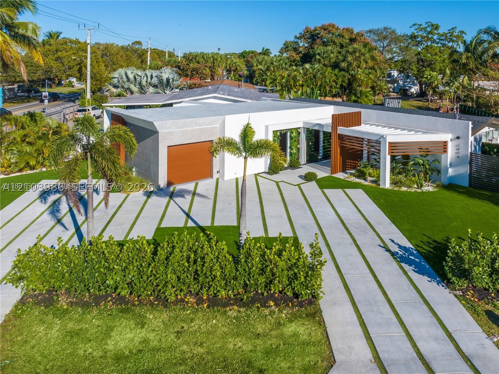 2406 Nassau Ln, Fort Lauderdale FL 33312