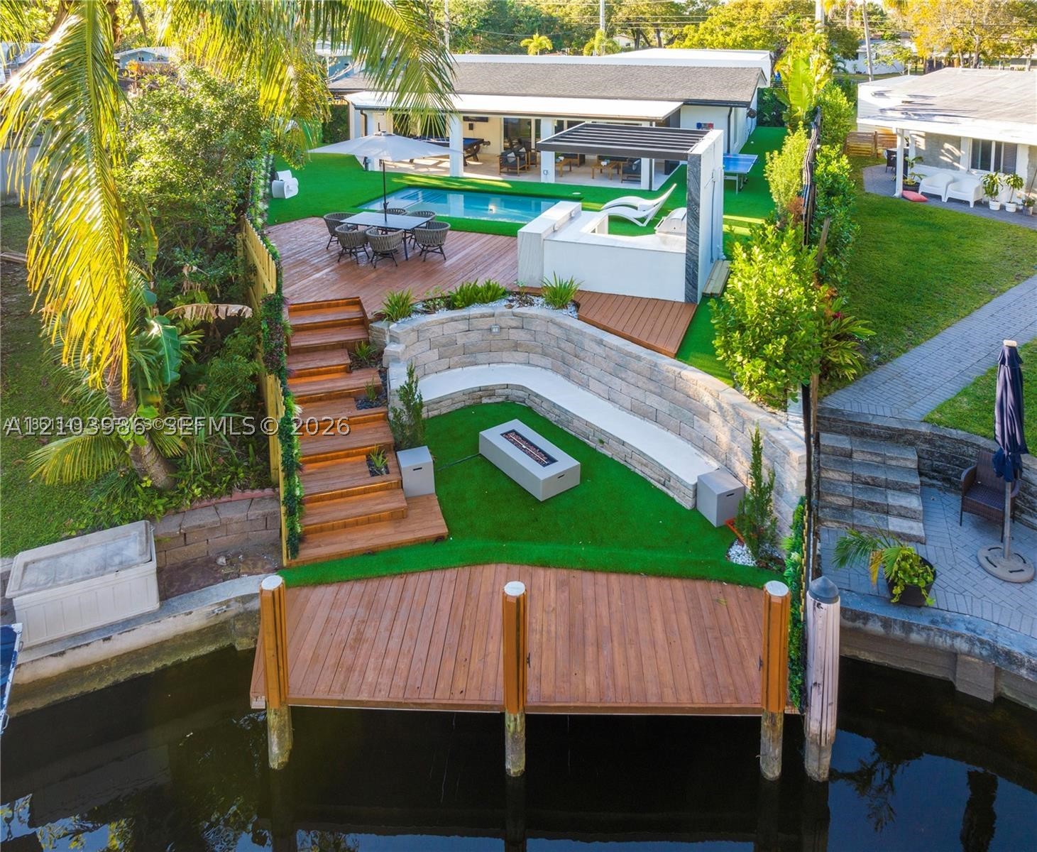 2406 Nassau Ln, Fort Lauderdale FL 33312