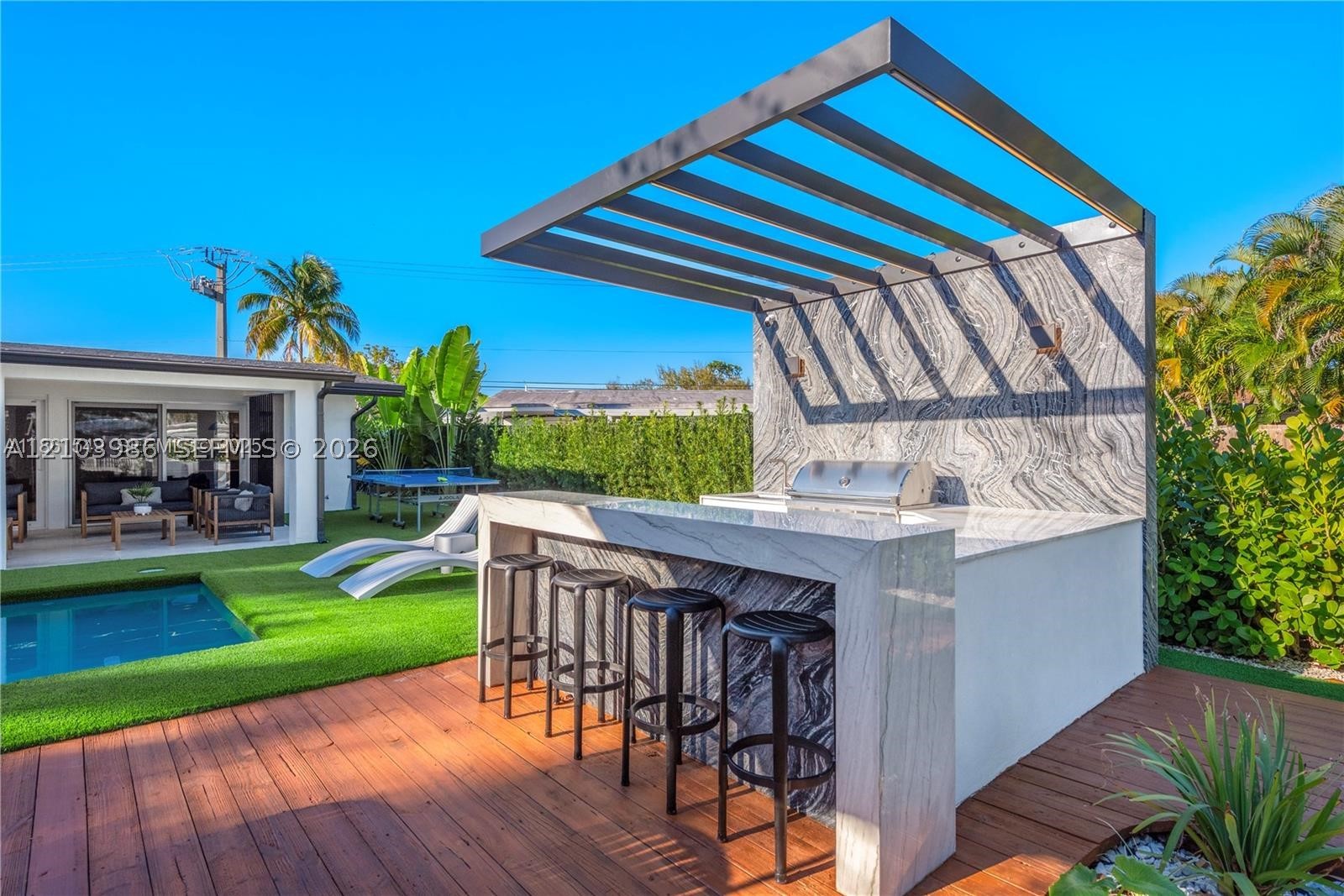 2406 Nassau Ln, Fort Lauderdale FL 33312