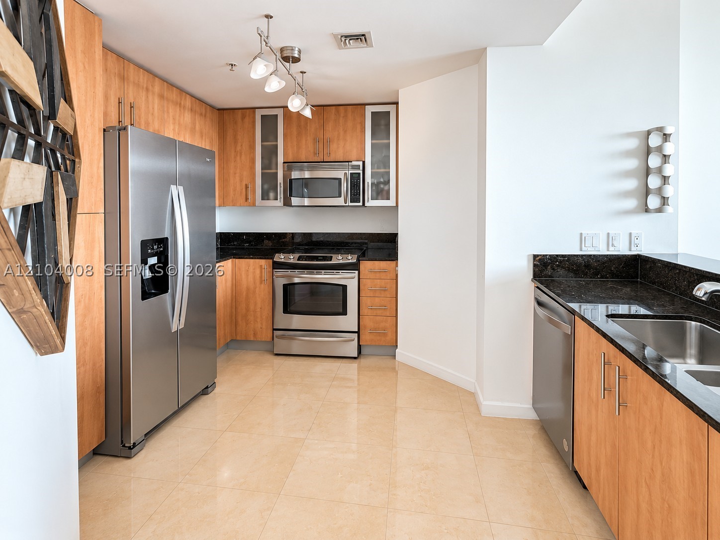 7900 Harbor Island Dr #923, North Bay Village FL 33141