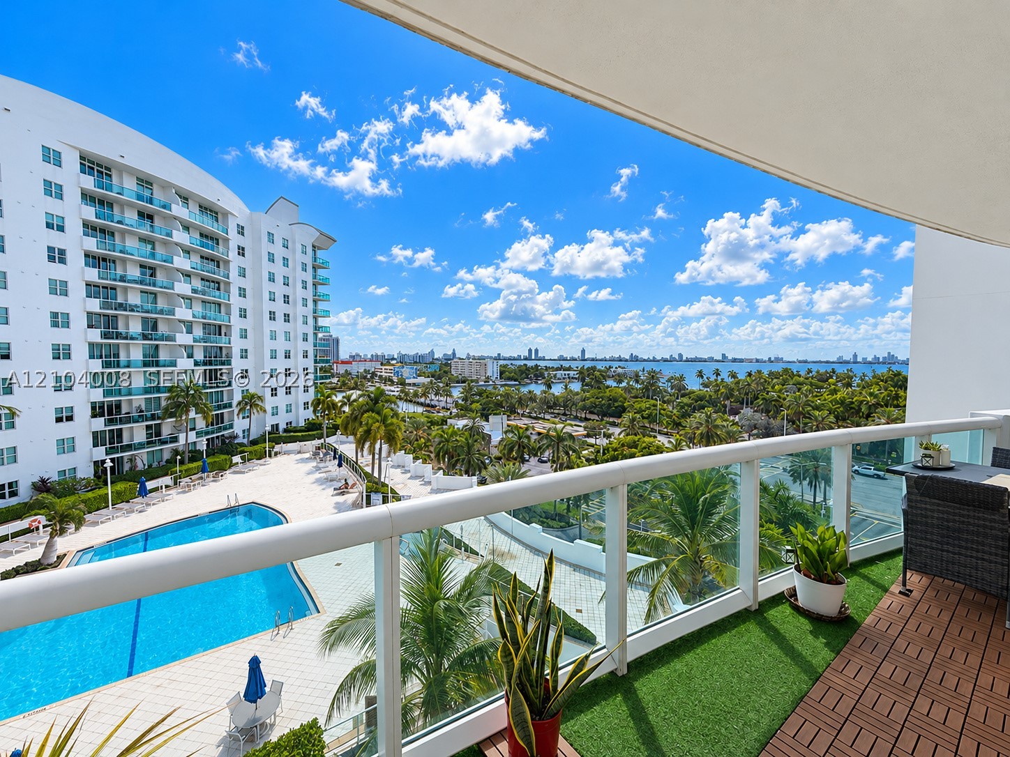7900 Harbor Island Dr #923, North Bay Village FL 33141