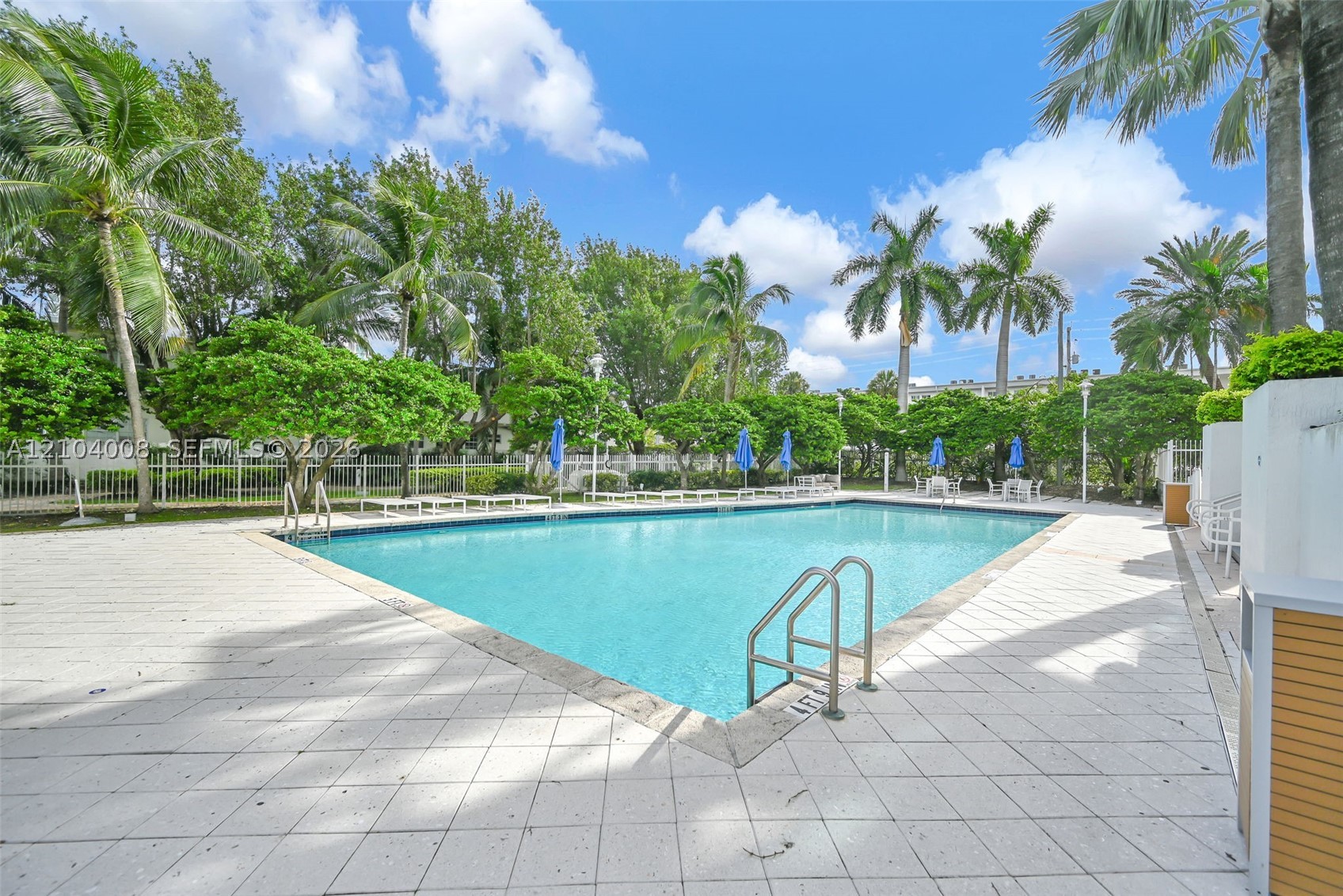 7900 Harbor Island Dr #923, North Bay Village FL 33141