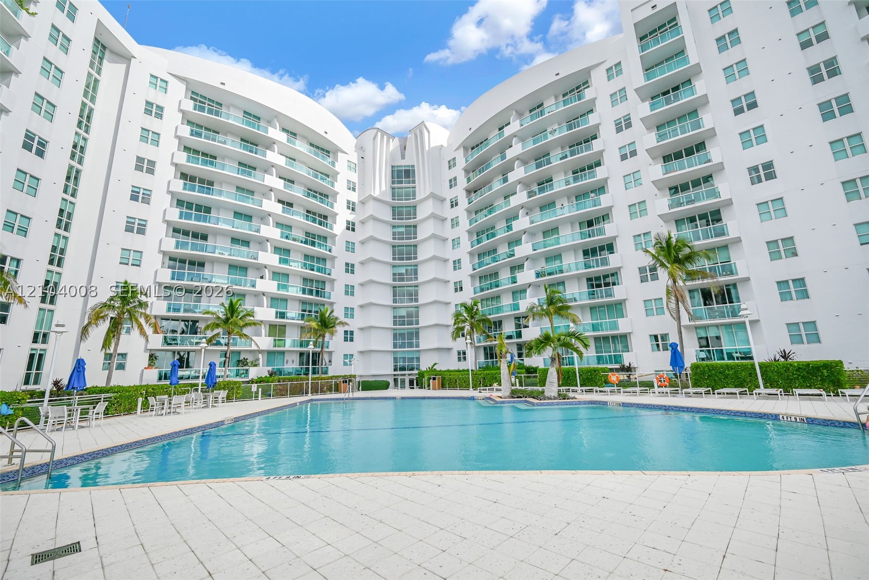 7900 Harbor Island Dr #923, North Bay Village FL 33141