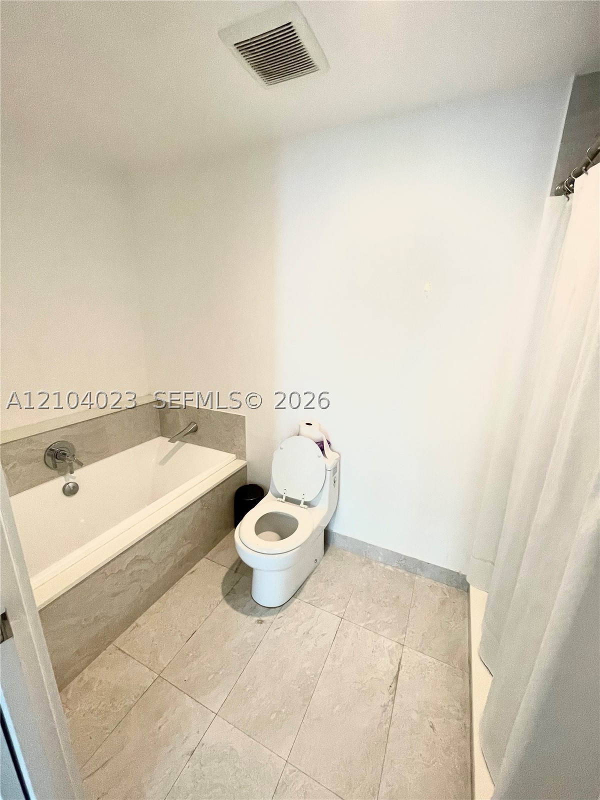 488 NE 18th St #2204, Miami FL 33132