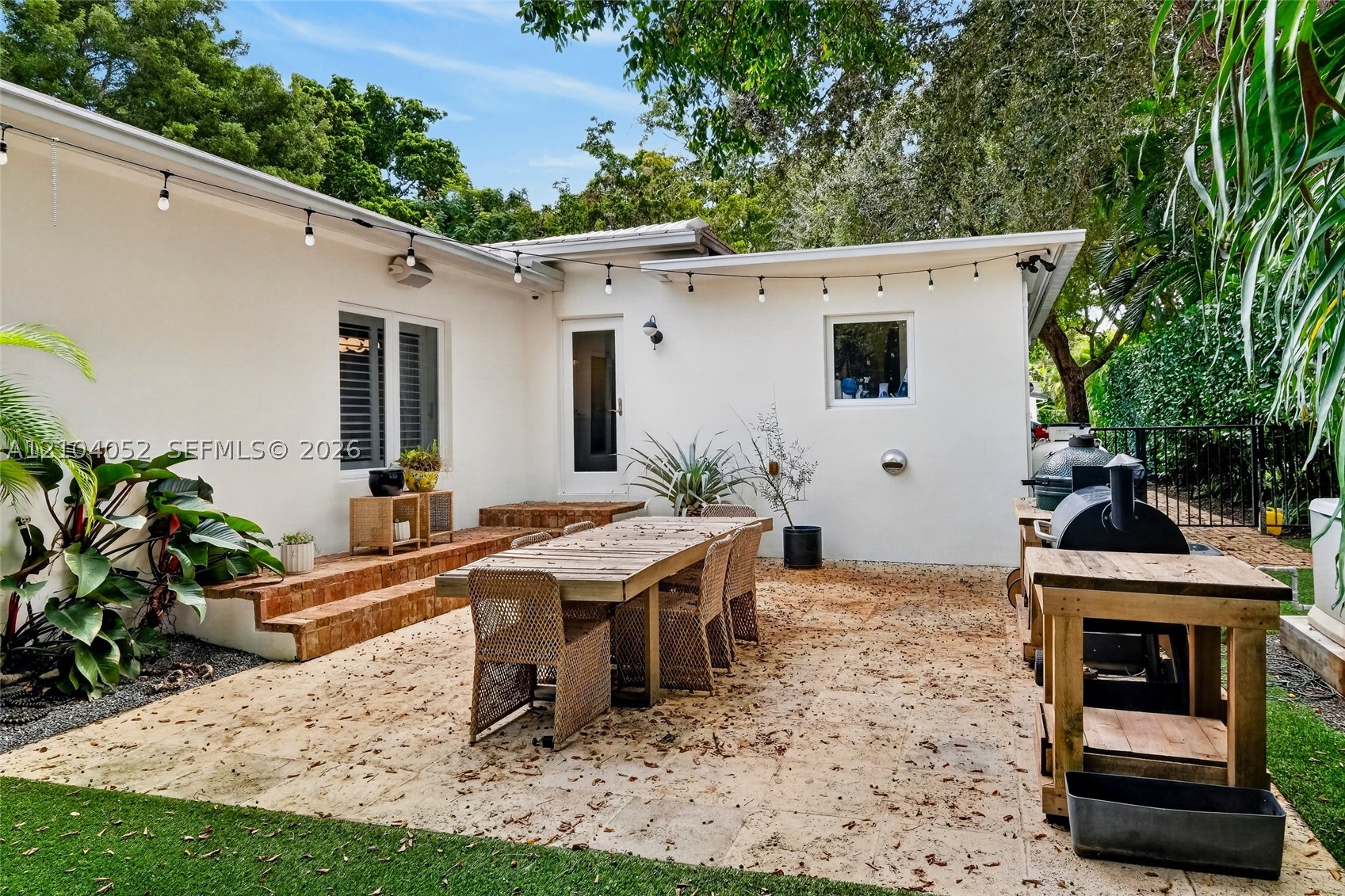 521 San Juan Dr, Coral Gables FL 33143