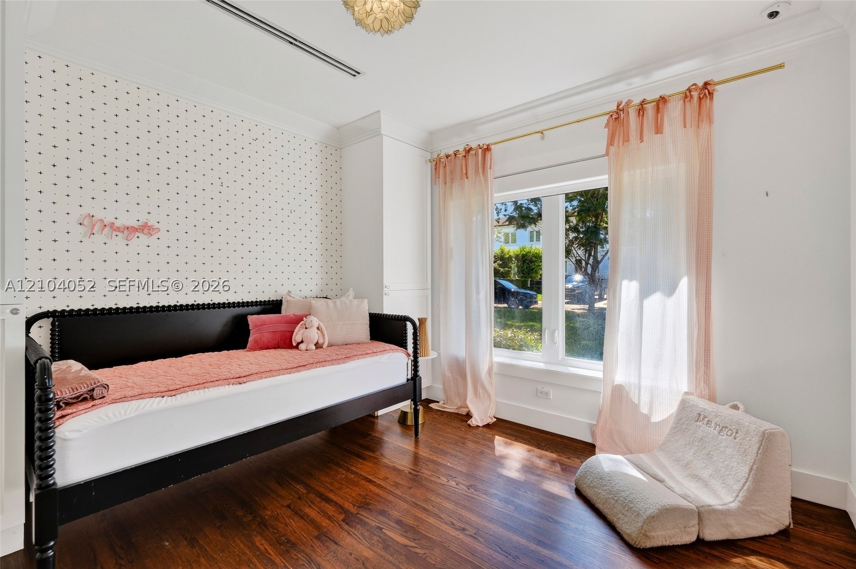 521 San Juan Dr, Coral Gables FL 33143