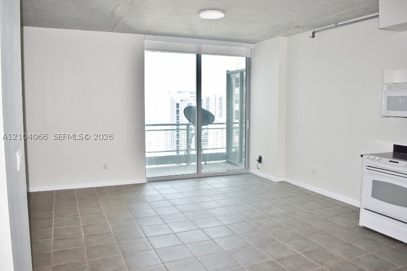 690 SW 1st Ct #2325, Miami FL 33130