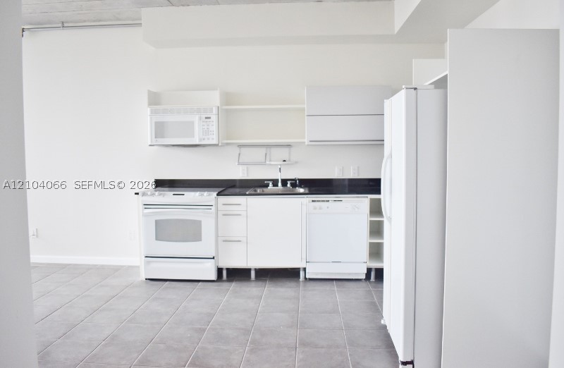 690 SW 1st Ct #2325, Miami FL 33130