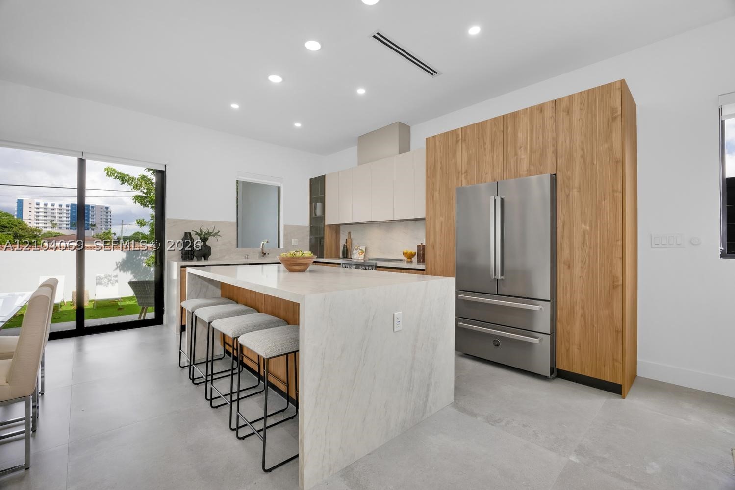 1771 NW 3 St, Miami FL 33125