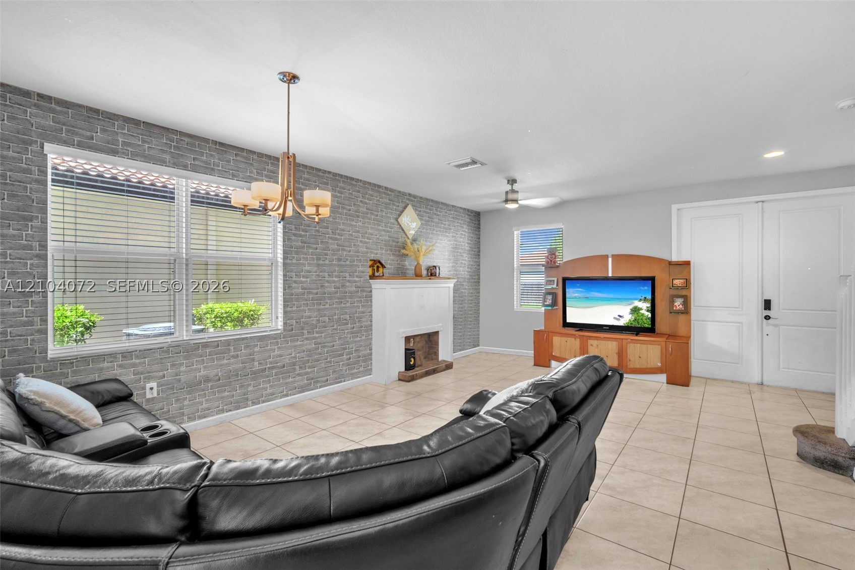 2190 SE 2nd St #2190, Homestead FL 33033