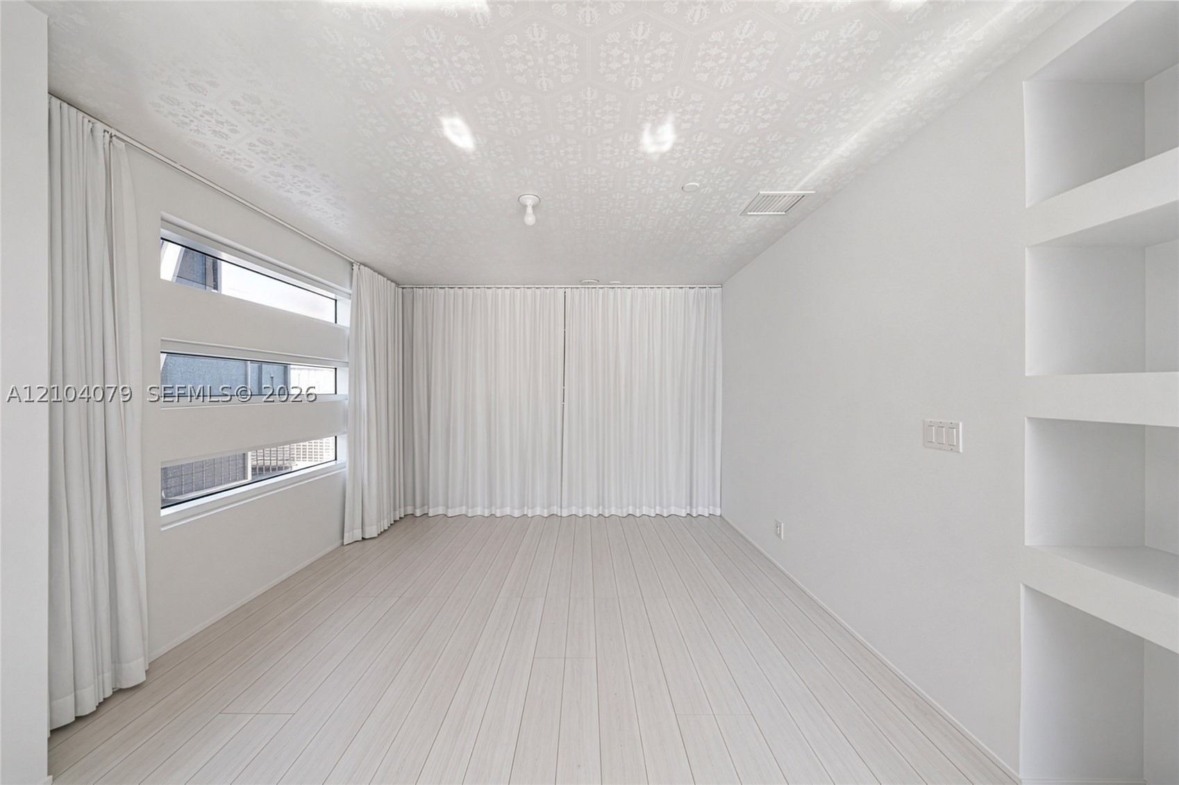 1040 Biscayne Blvd #4602, Miami FL 33132