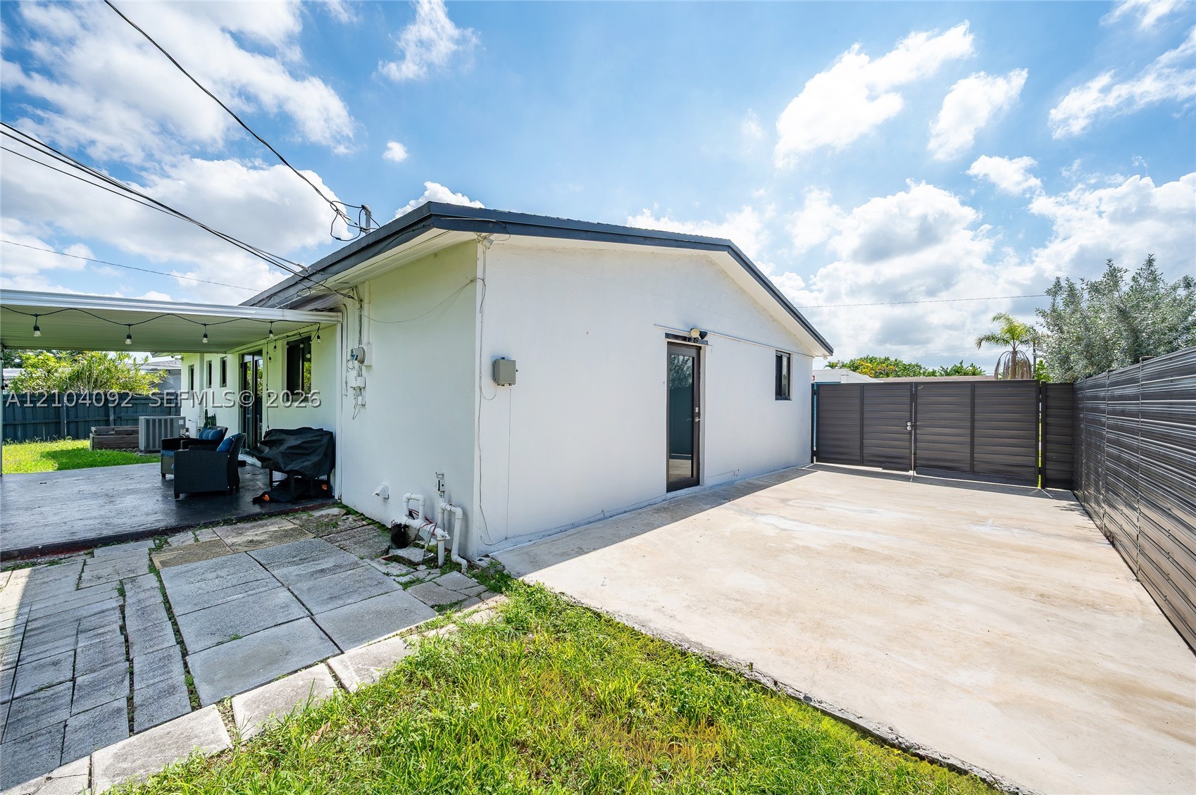 10455 SW 43rd Ter, Miami FL 33165
