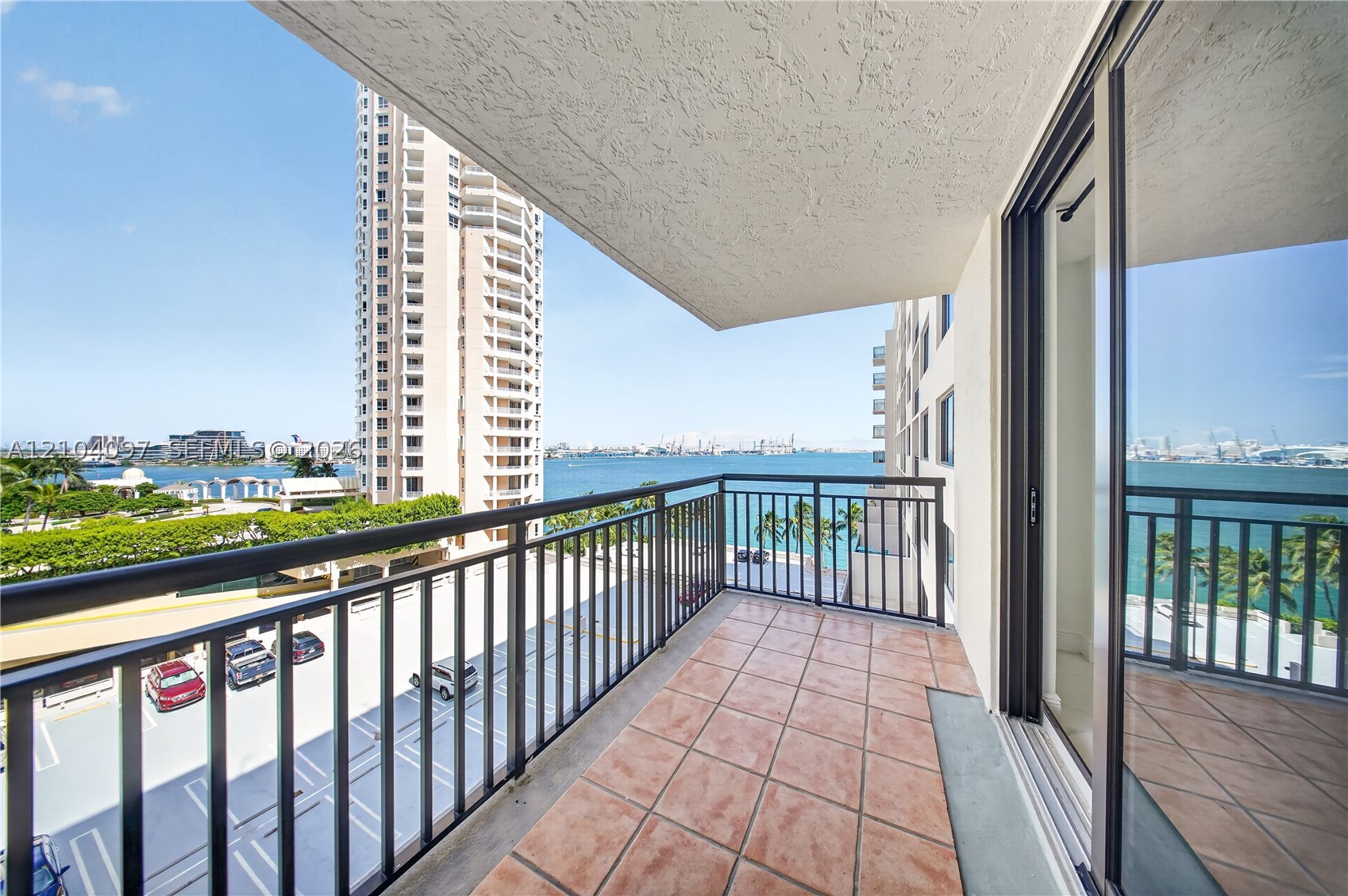 540 Brickell Key Dr #916, Miami FL 33131