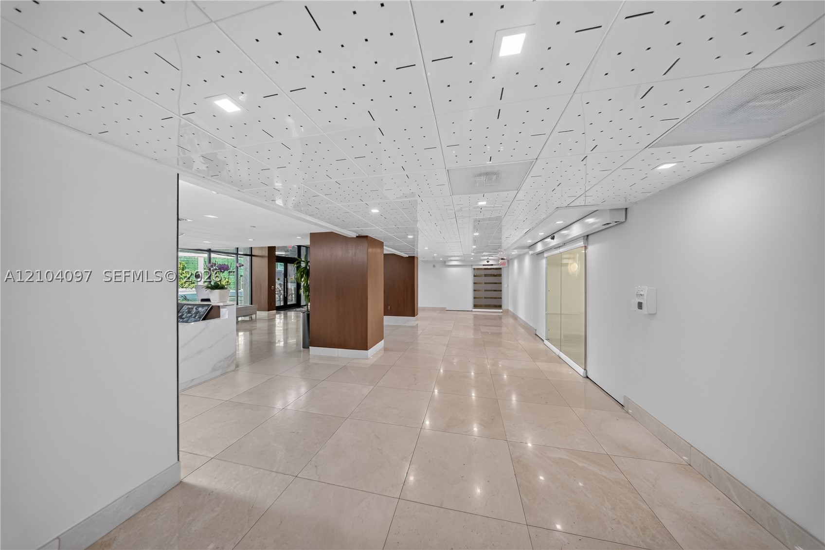 540 Brickell Key Dr #916, Miami FL 33131