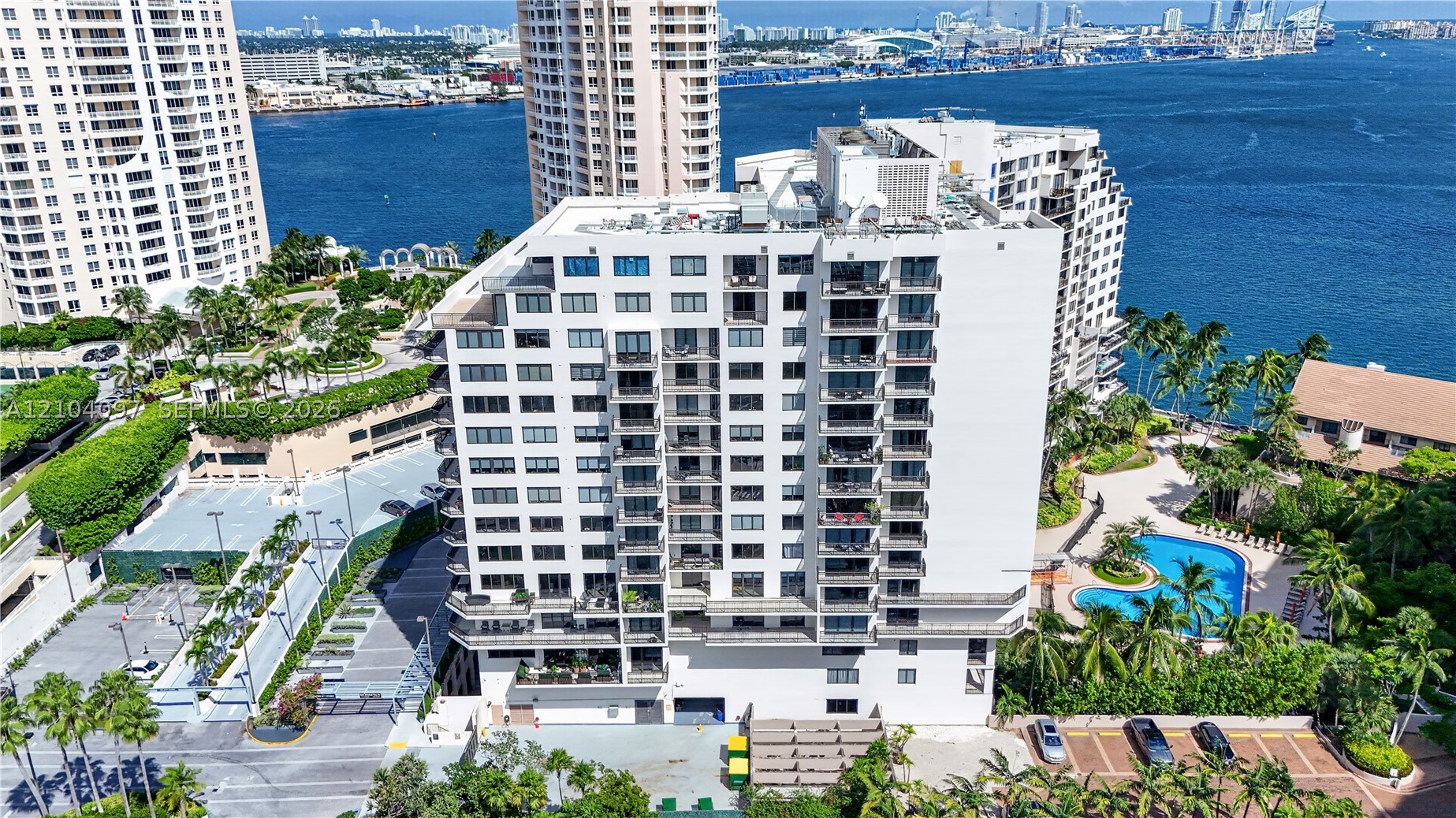 540 Brickell Key Dr #916, Miami FL 33131