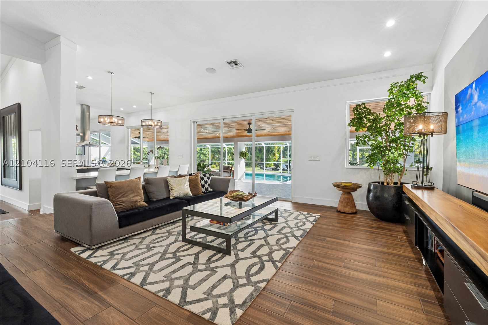 8740 SW 104th St, Miami FL 33176