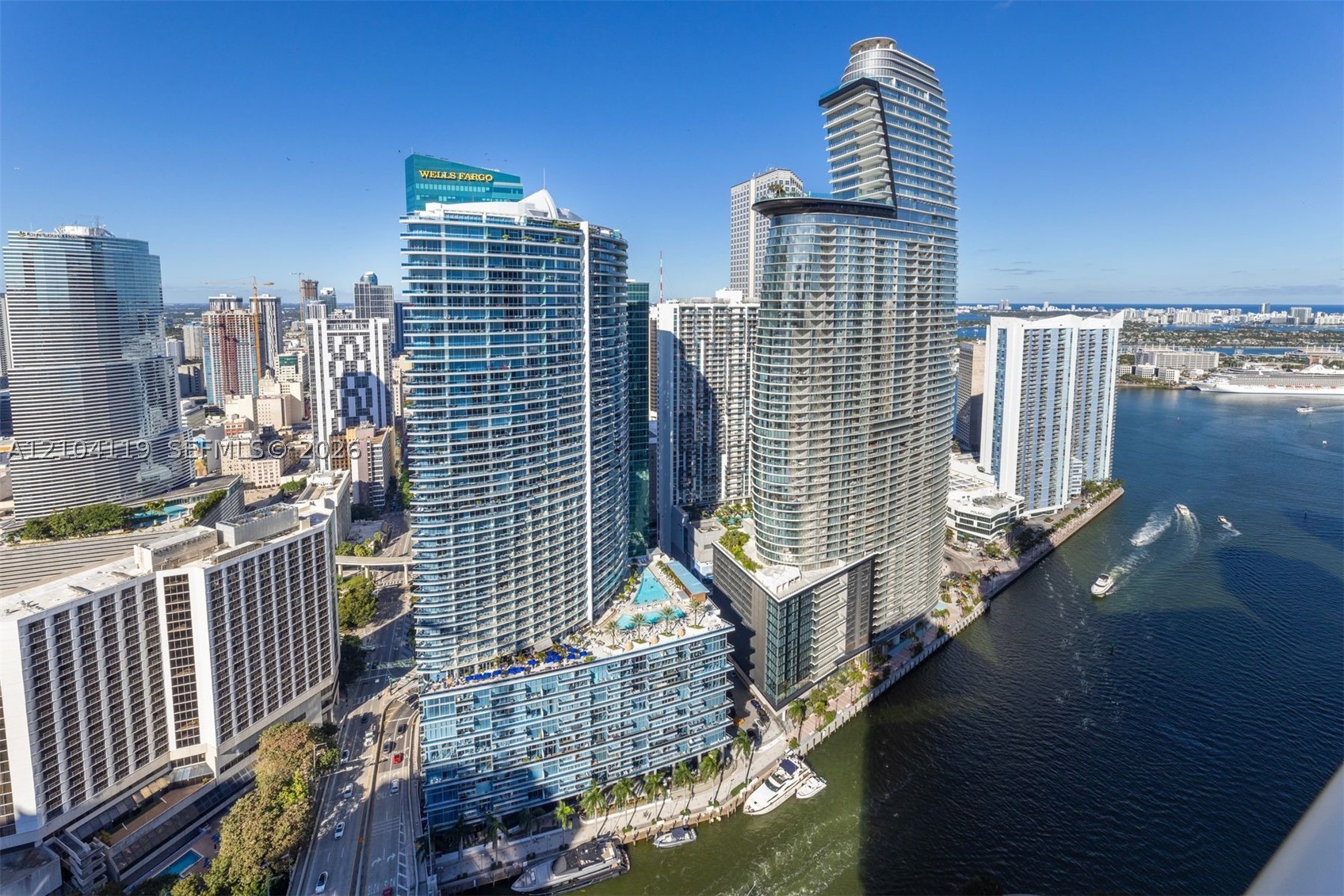 485 Brickell Ave #4804, Miami FL 33131