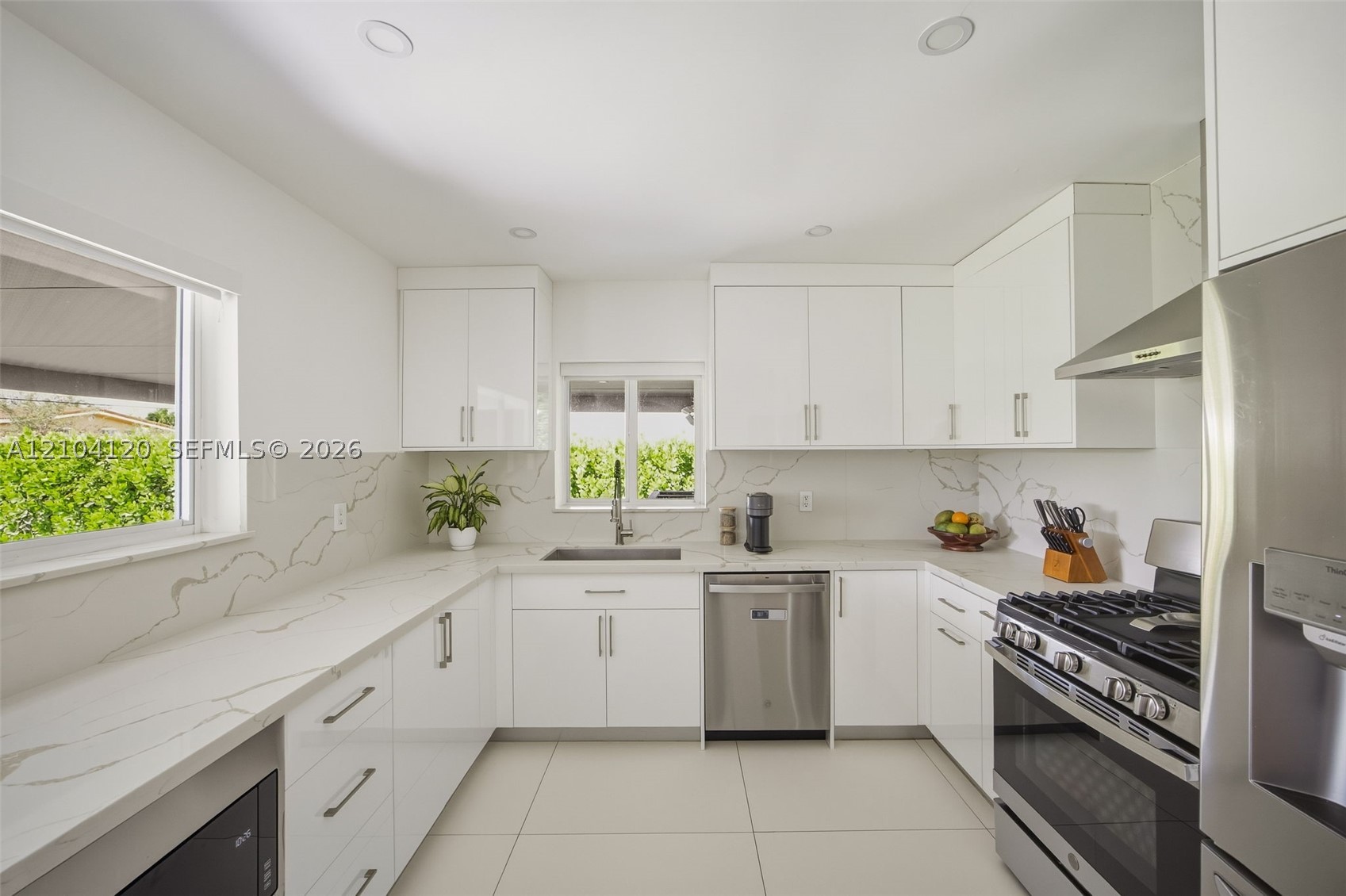 8000 SW 19th St, Miami FL 33155