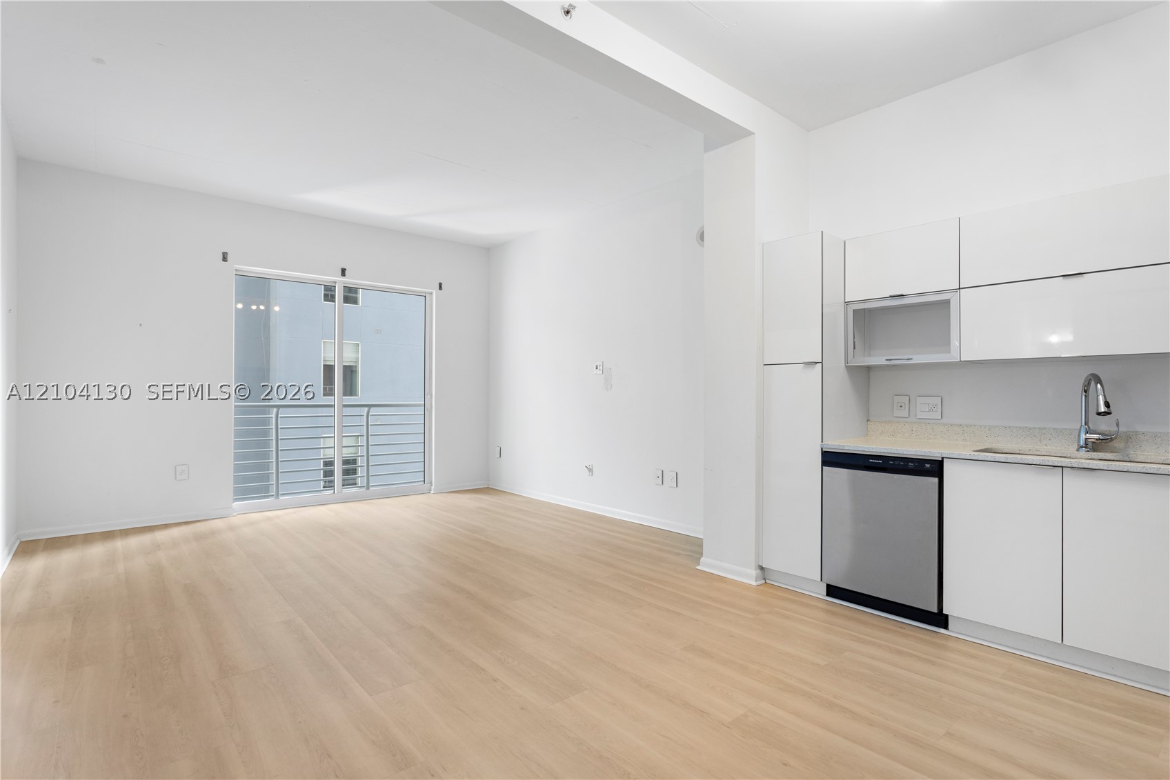234 NE 3rd St #909, Miami FL 33132
