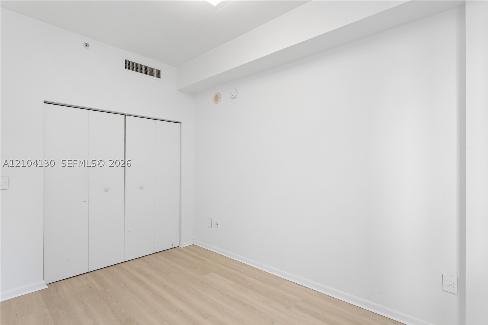234 NE 3rd St #909, Miami FL 33132