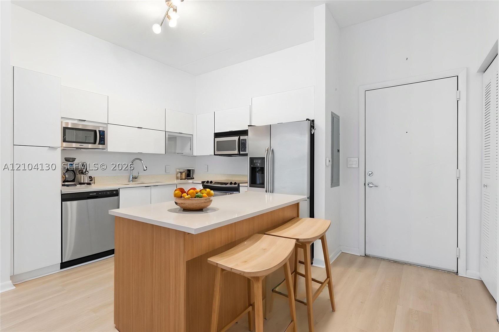 234 NE 3rd St #909, Miami FL 33132