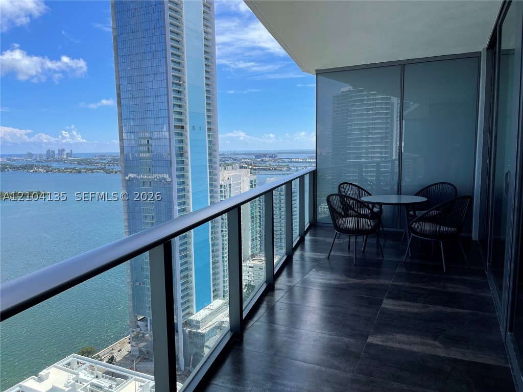 460 NE 28th St #3706, Miami FL 33137
