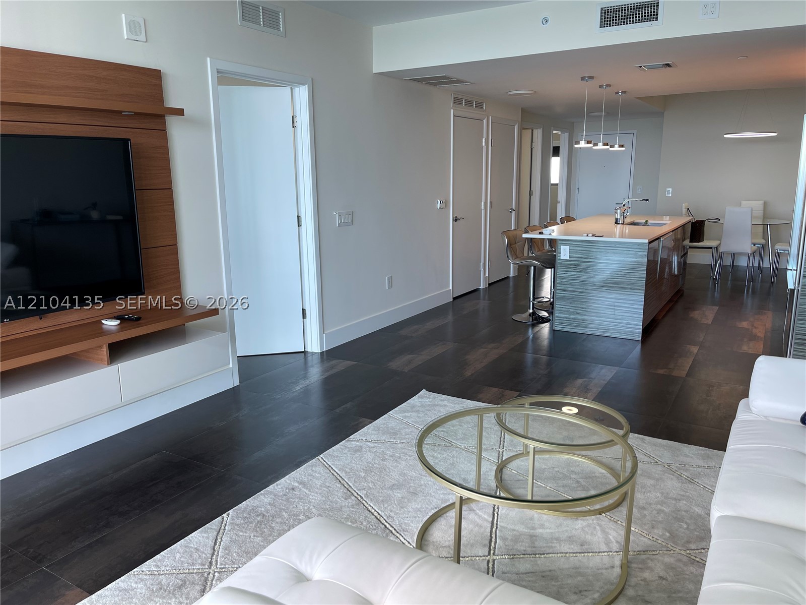 460 NE 28th St #3706, Miami FL 33137