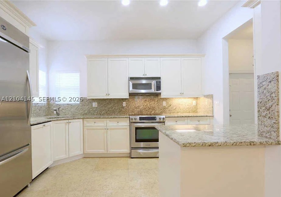 578 Loretto Ave #5, Coral Gables FL 33146