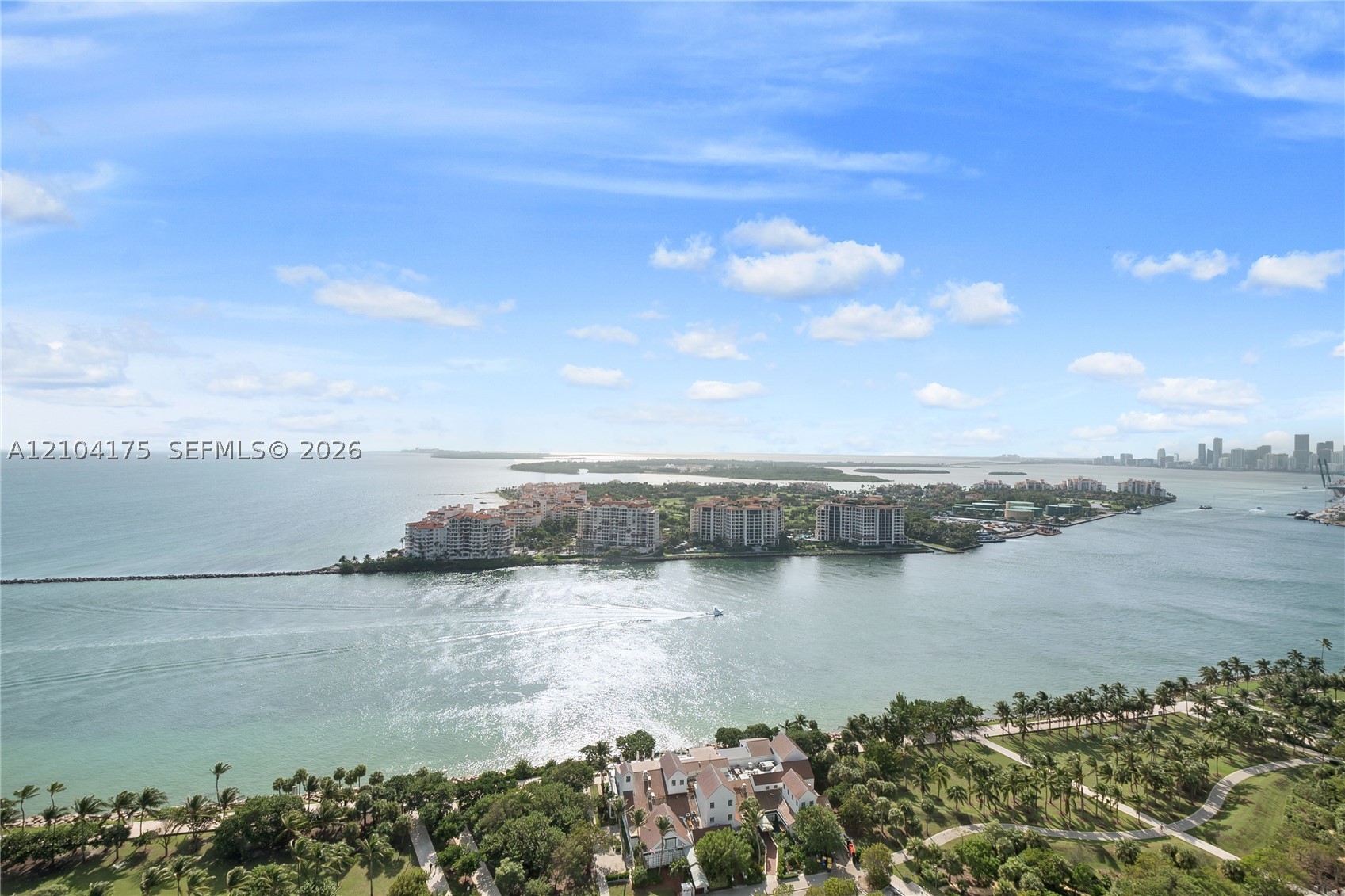 100 S Pointe Dr #2902, Miami Beach FL 33139