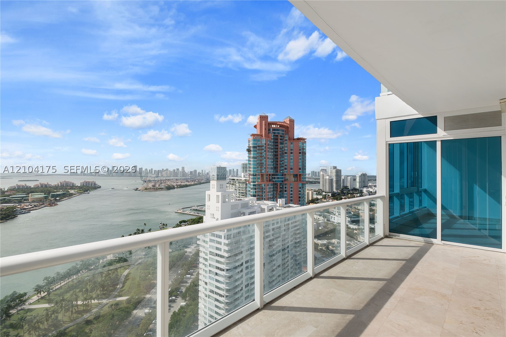 100 S Pointe Dr #2902, Miami Beach FL 33139