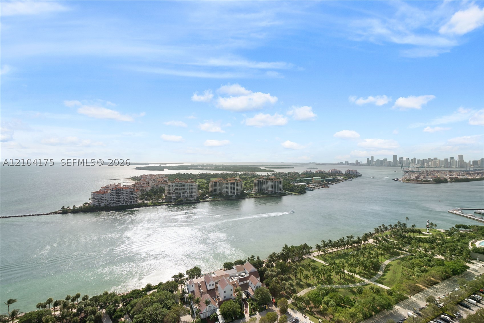 100 S Pointe Dr #2902, Miami Beach FL 33139