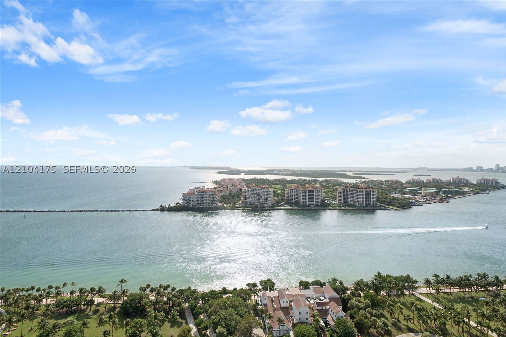 100 S Pointe Dr #2902, Miami Beach FL 33139