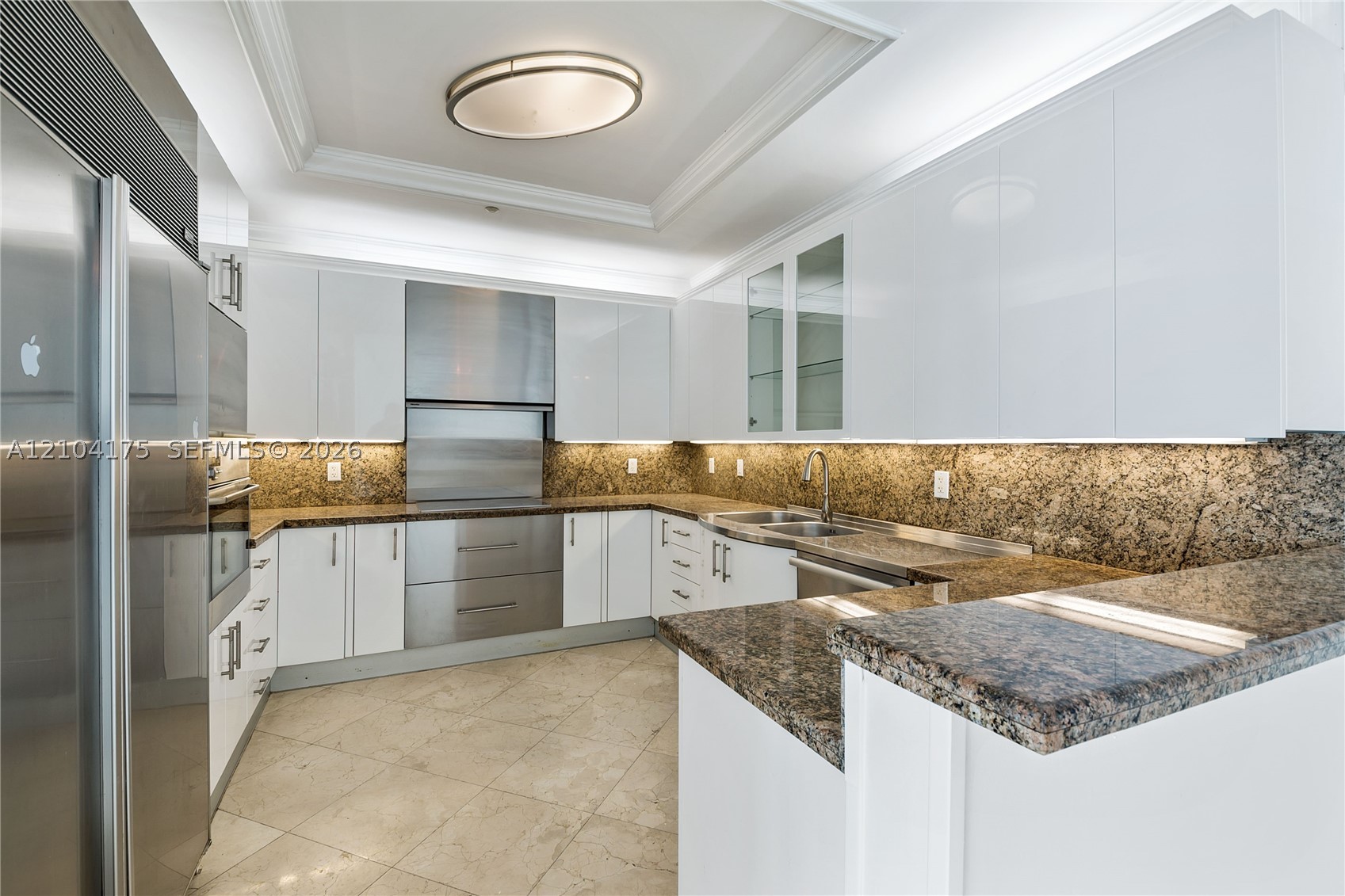 100 S Pointe Dr #2902, Miami Beach FL 33139