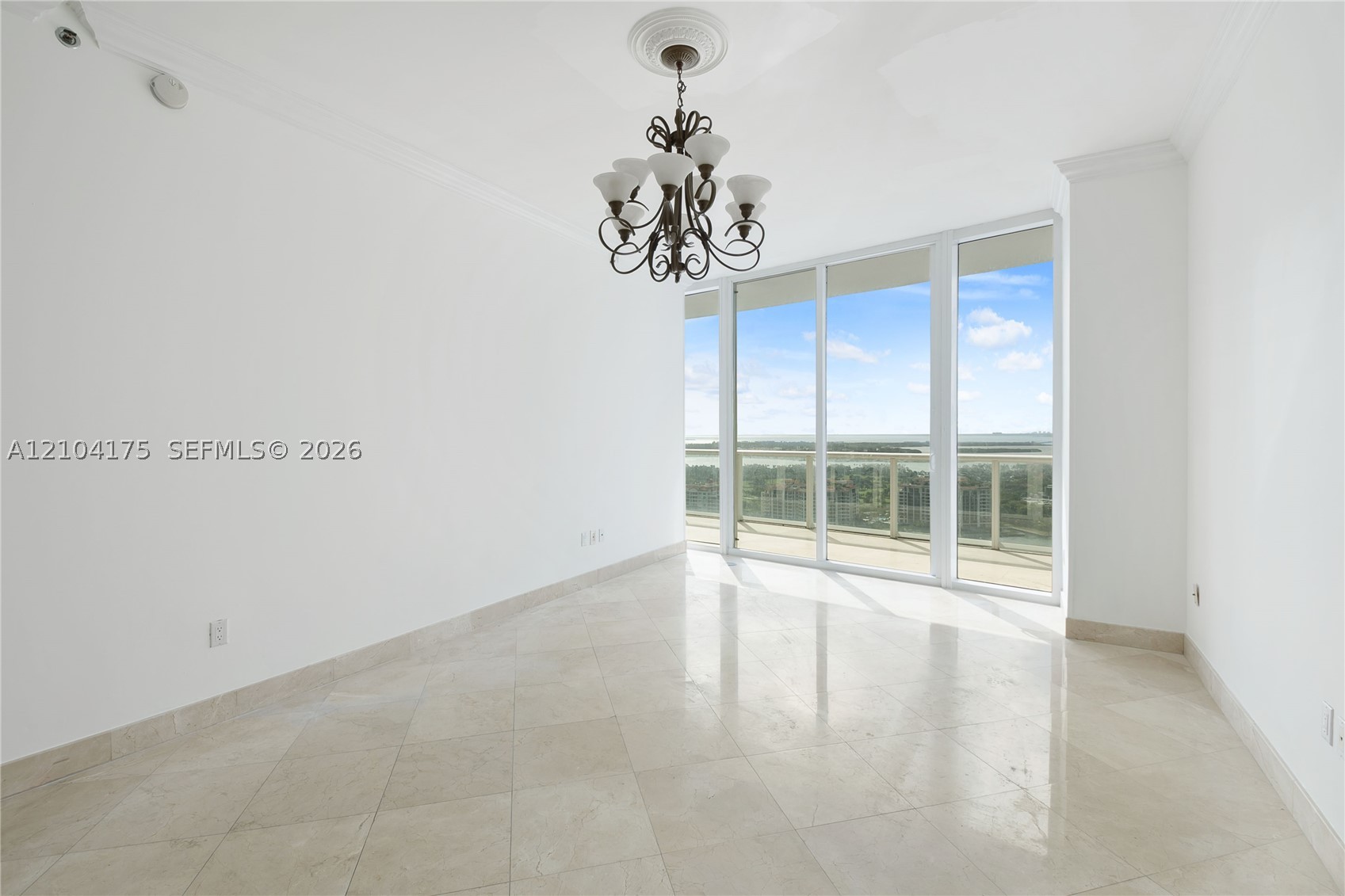 100 S Pointe Dr #2902, Miami Beach FL 33139