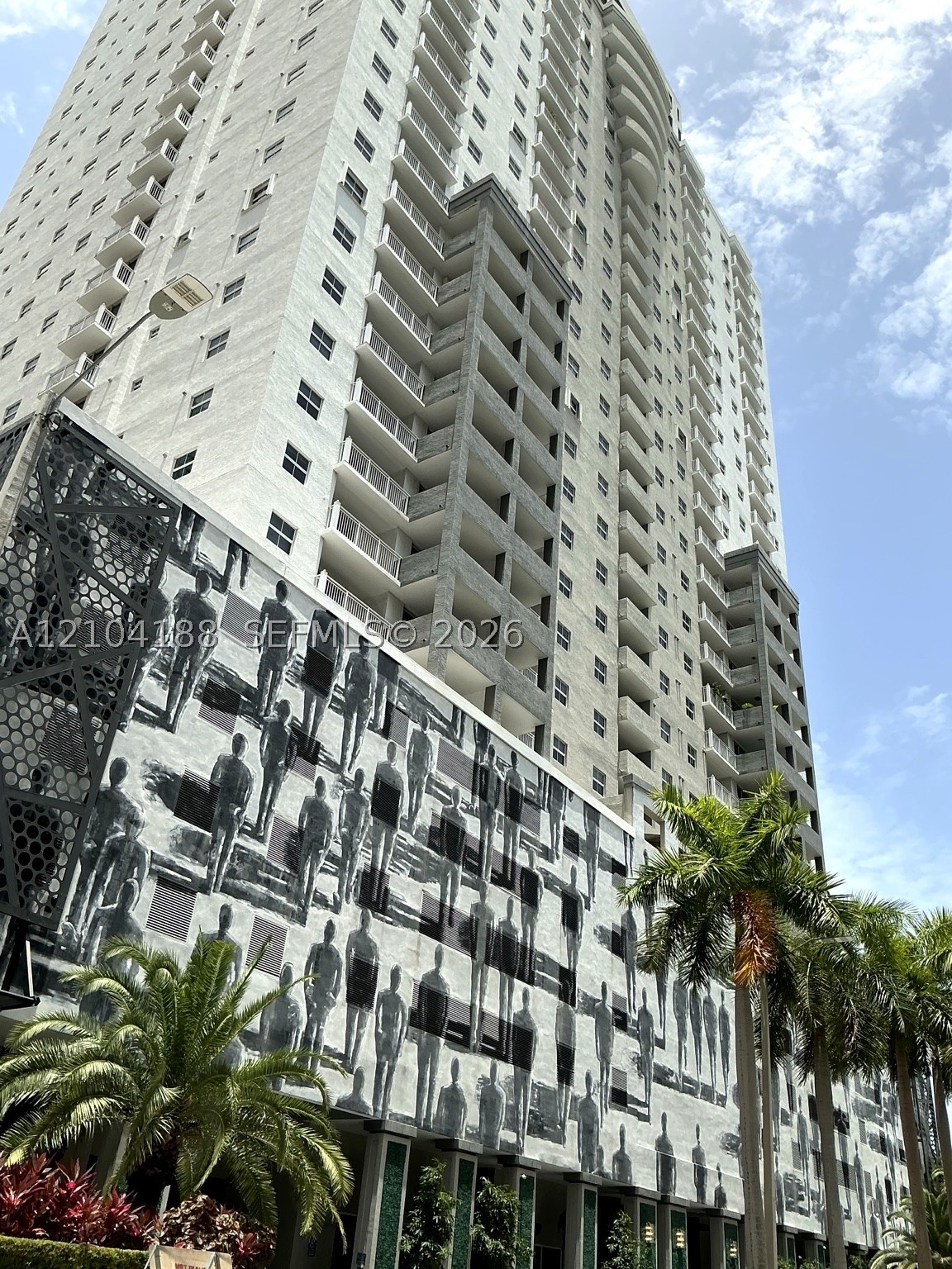 185 SE 14th Ter #1703, Miami FL 33131