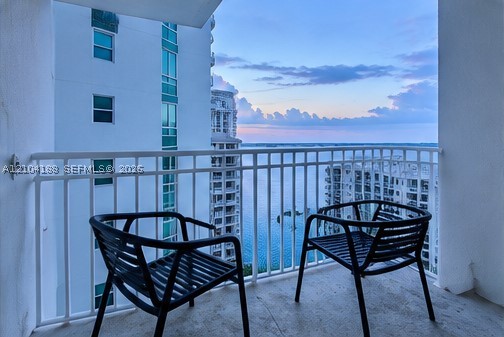185 SE 14th Ter #1703, Miami FL 33131