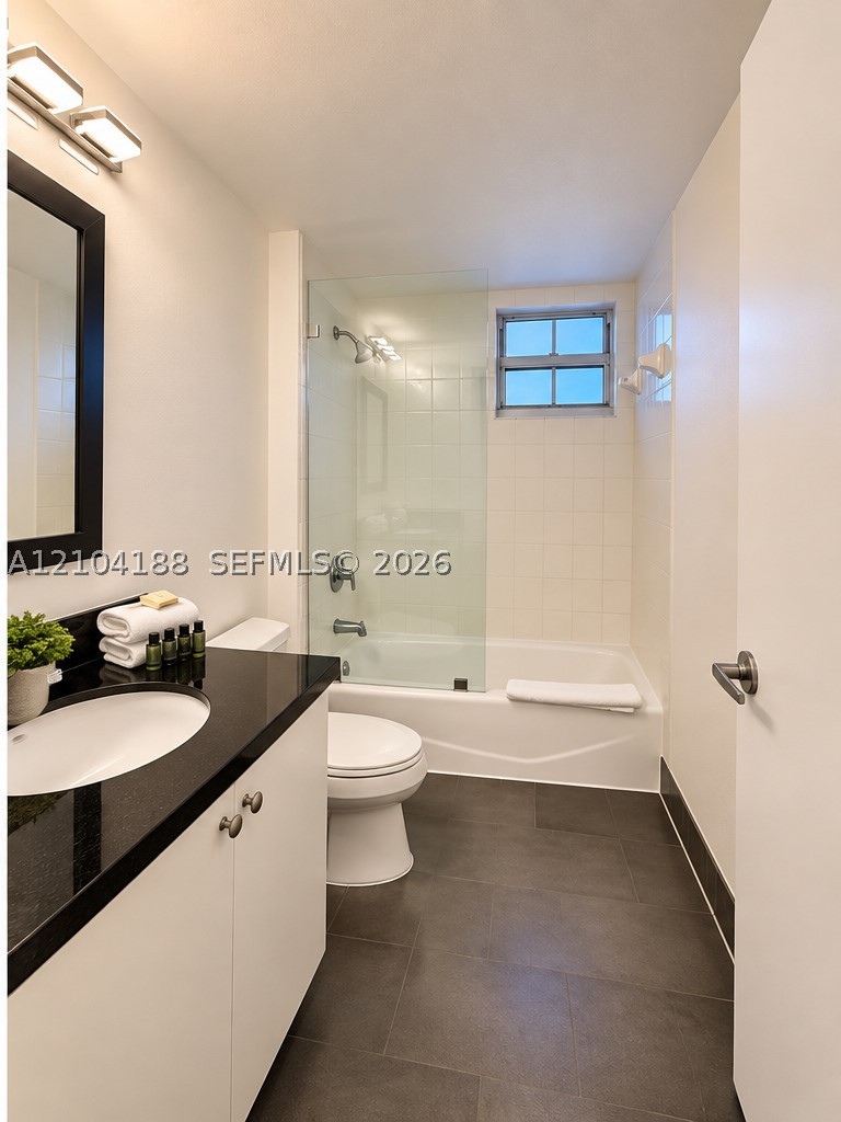 185 SE 14th Ter #1703, Miami FL 33131