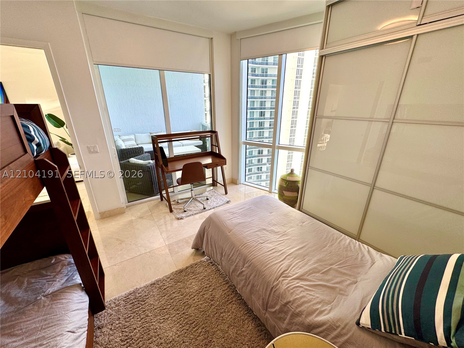 15901 Collins Ave #1804, Sunny Isles Beach FL 33160