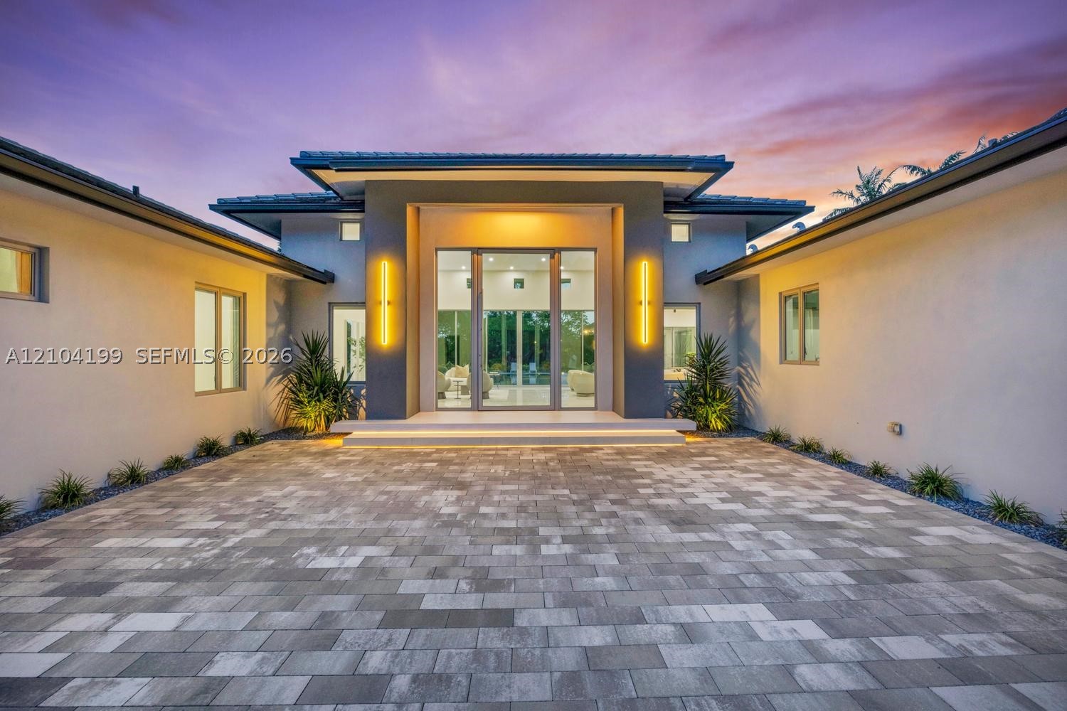 11240 SW 95th St, Miami FL 33176